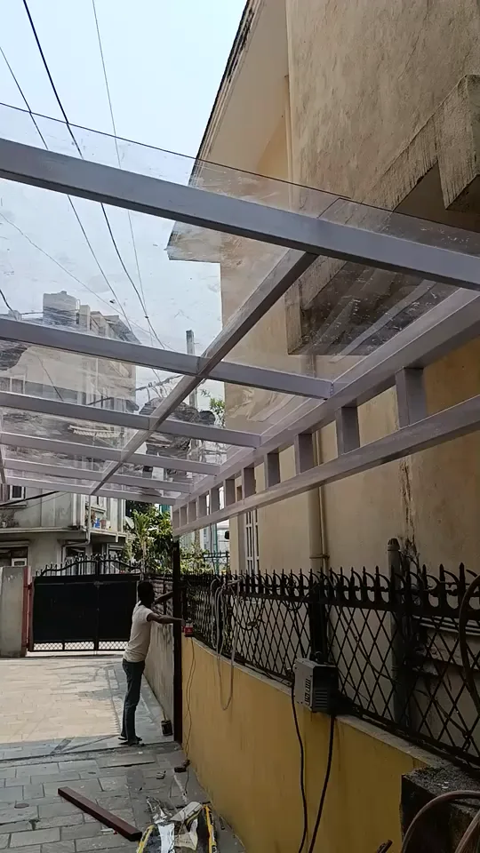 Side passage, after roofing